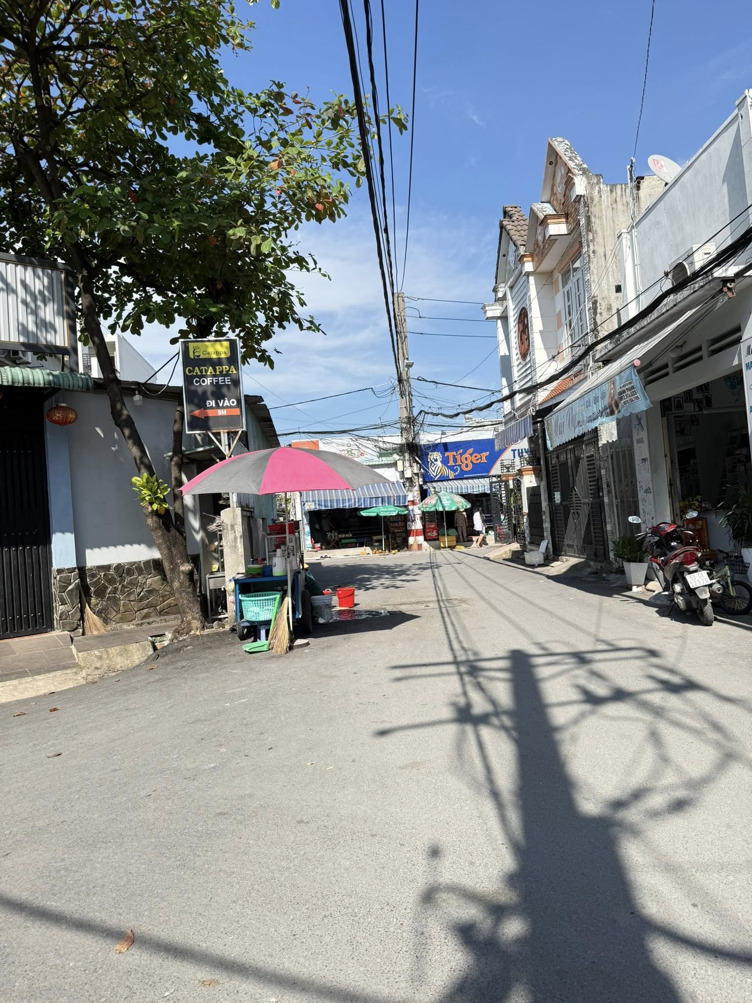 NHÀ HẺM BA GÁC - NGUYỄN ẢNH THỦ VÀ HT45 - 4MX11,5M 2 TẦNG 3PN 2WC - GIÁ  3 TỶ HƠN THƯƠNG LƯỢNG.