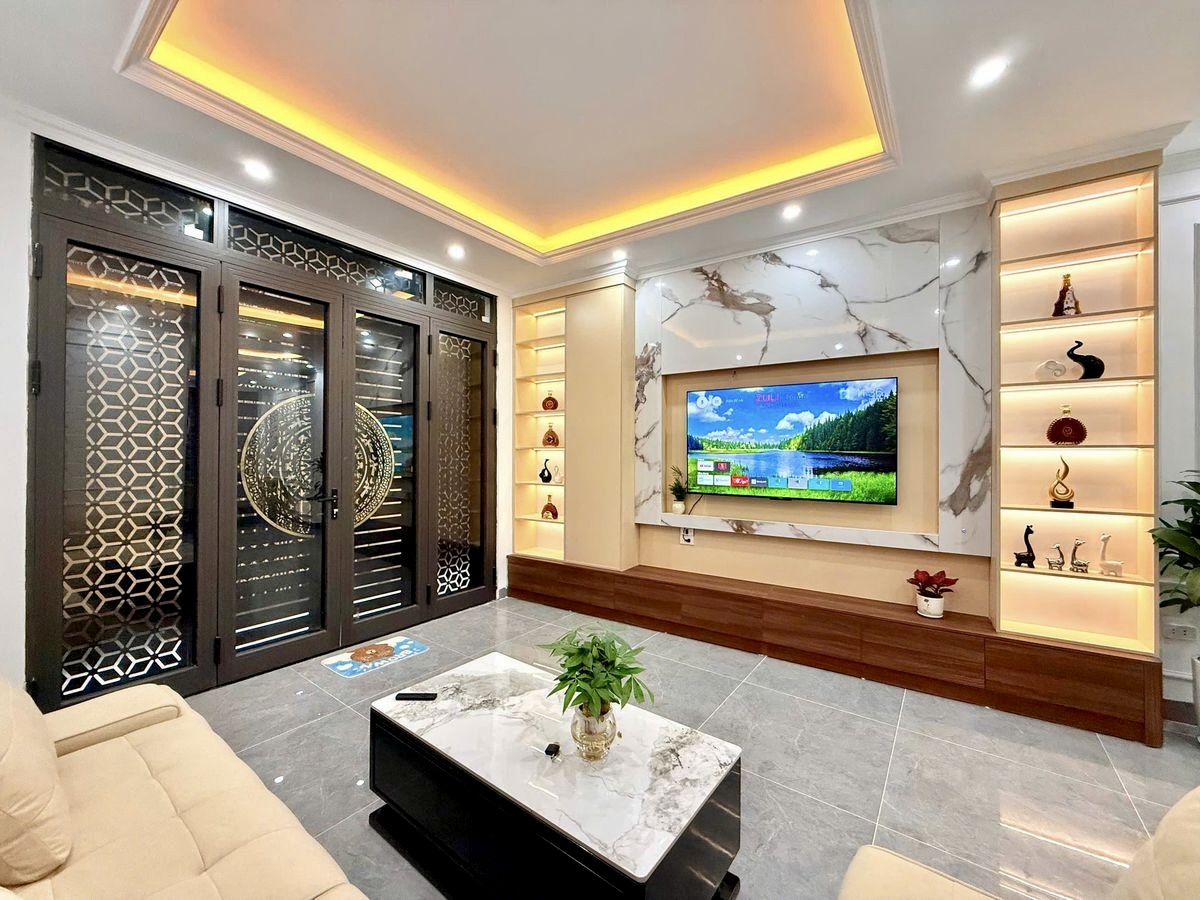 Bán nhà Vương Thừa Vũ - Thanh Xuân, 44m2 x 5 tầng thang máy, MT4,2m, 6PN, 13,3 Tỷ