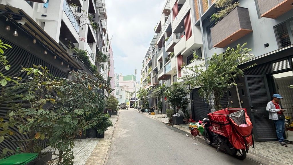 NHÀ MỚI ĐƯỜNG 8M - PHAN HUY ÍCH GÒ VẤP - TẶNG FULL NỘI THẤT - NGANG 4.5MX14M - 5TẦNG - GIÁ NHĨNH