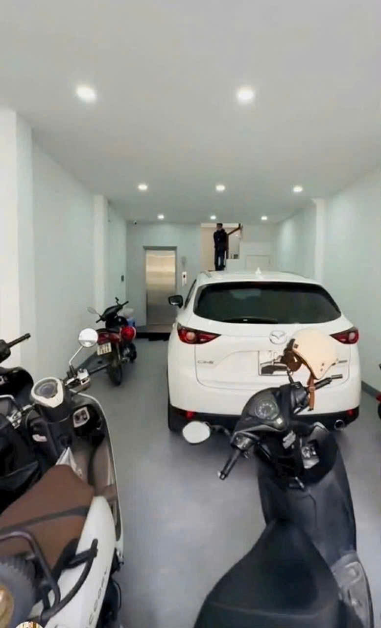 bán nhà Bồ Đề 60m, 6 tầng thang máy, ngõ ô tô, sát phố cổ