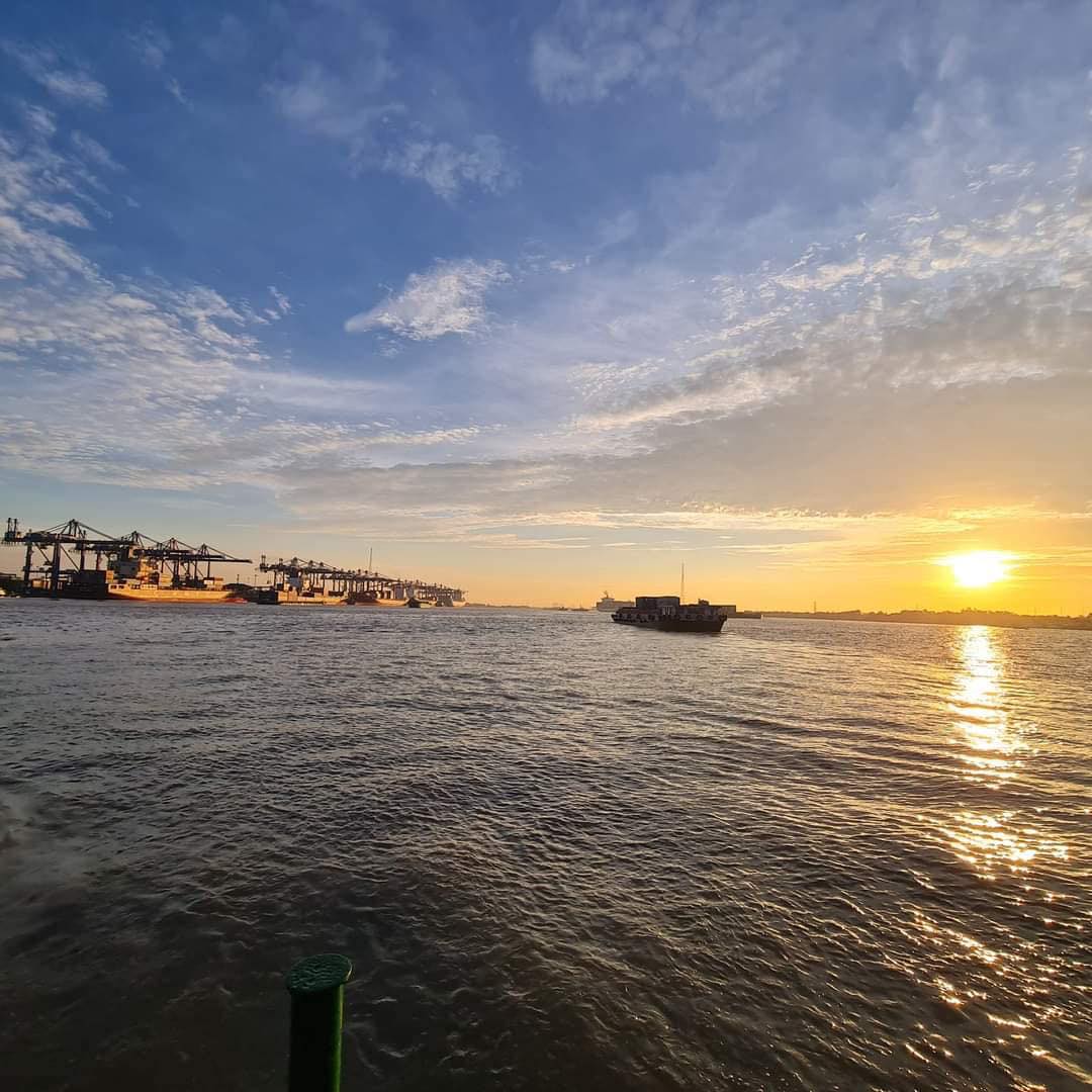 Bán nhà phố Huỳnh Thúc Kháng, nhà căn góc cực hiếm, ô tô đỗ cửa, 50m, 12.49 tỷ