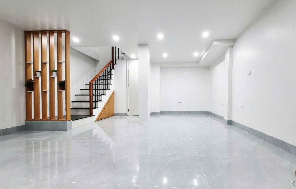 CỰC HIẾM - NHÀ MẶT NGÕ THÔNG - 3M RA MẶT PHỐ GIÁP BÁT - KINH DOANH ĐỈNH 💎giá 12 tỷ  800 triệu