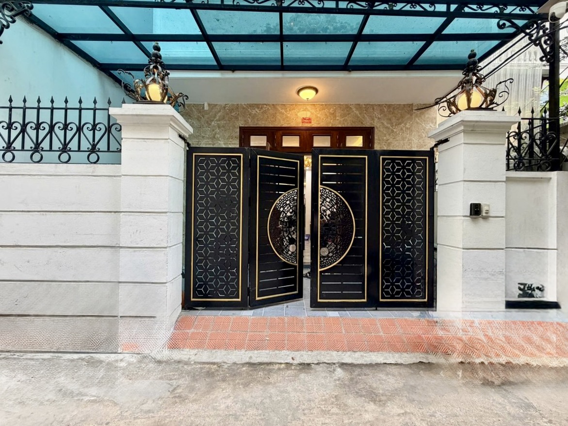 Bán Nhà Đẹp Nguyễn Khang, Cầu Giấy, 83m xây 6 Tầng, mặt tièn 6.5m, Thang Máy, 29,9 Tỷ