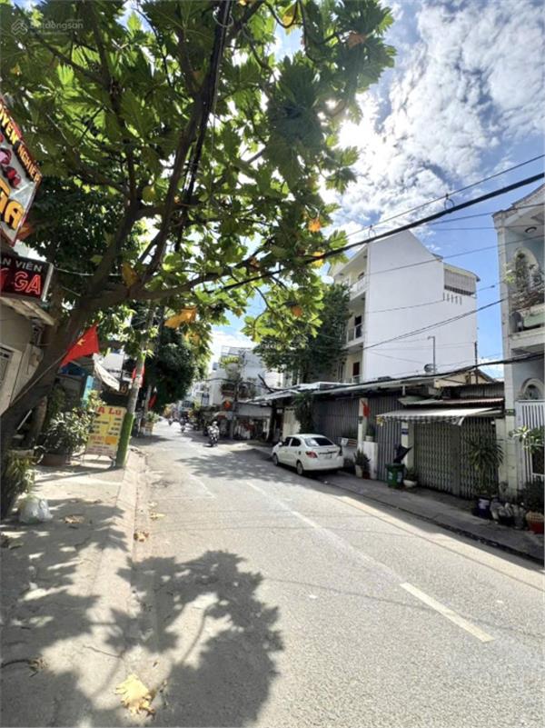 7,1 Tỷ - Căn góc Mặt tiền Đường số 4 - (4,4x13). Trệt 1 lầu nhà cũ