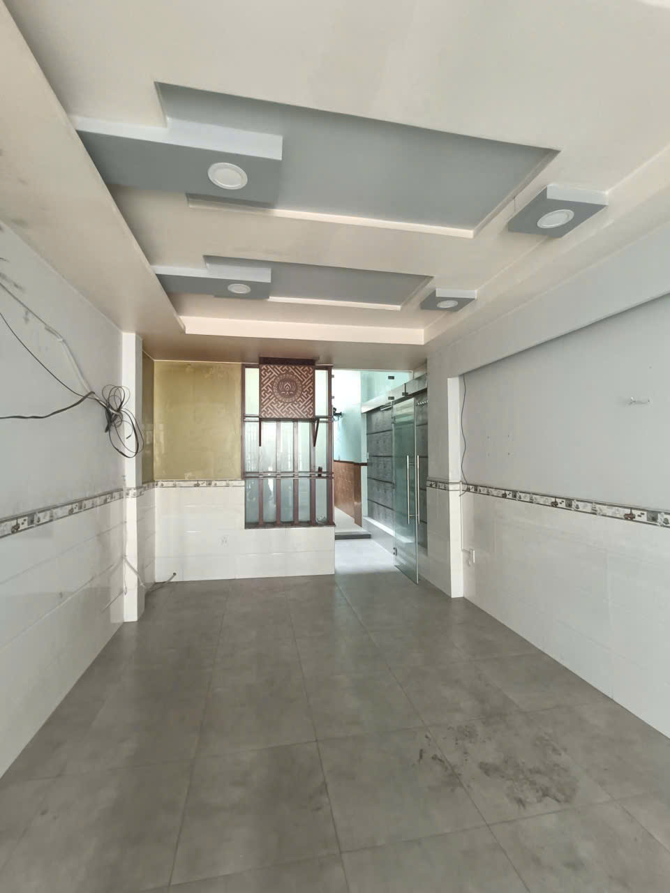 TÌM ĐÂU RA NHÀ 3 TẦNG ĐẸP - SÁT PHẠM VĂN ĐỒNG - CHỈ 8.6 TỶ