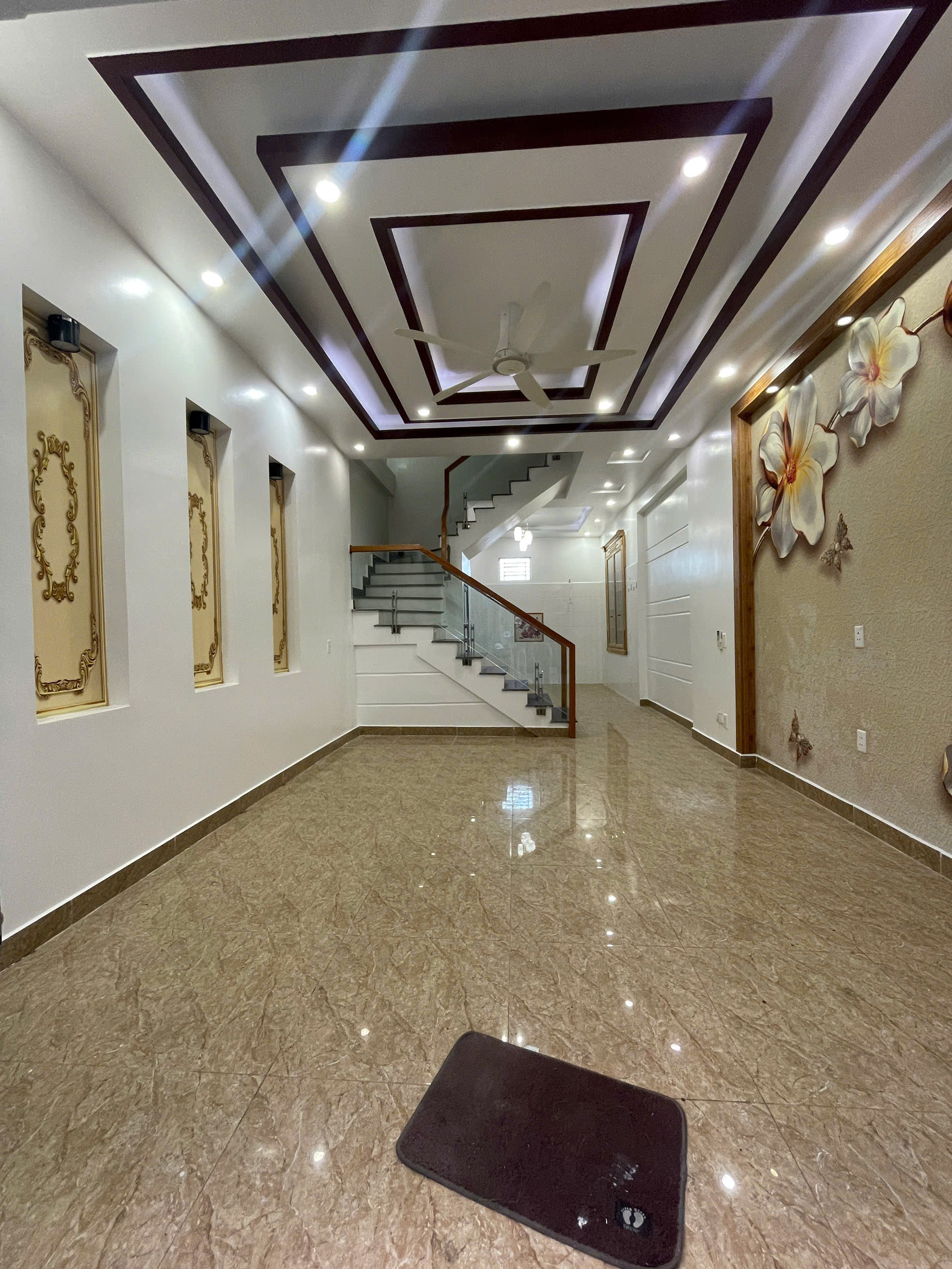 Siêu phẩm nhà đẹp ô tô đỗ cửa Thiên Lôi Khúc Thừa Dụ 3 tầng độc lập