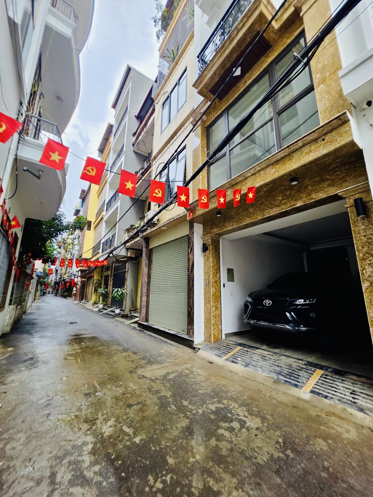 Phân Lô Ô tô Tránh Nguyễn Khánh Toàn, Cầu Giấy - 55m x 7T Thang Máy, MT4m, Gara, 26,7 Tỉ