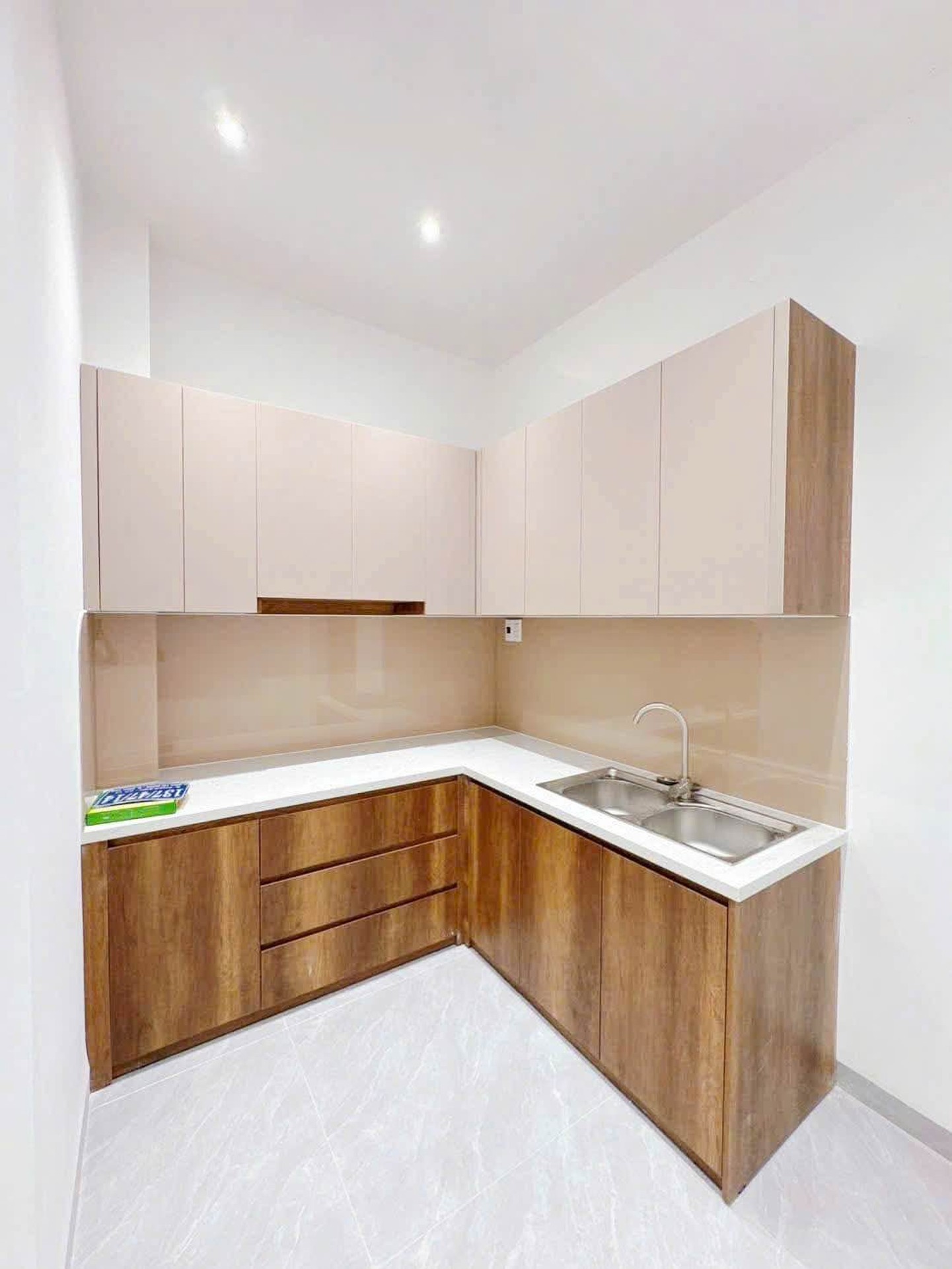❤️ SIÊU PHẨM NHÀ ĐẸP HOÀN THIỆN - XE HƠI NGỦ TRONG NHÀ  - SỔ ĐẸP VUÔNG VỨC -  60M2 - 4*15M - HẺM