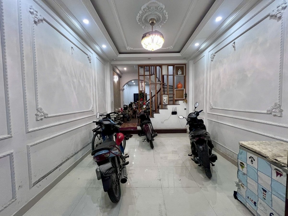 Nhà Đẹp Ở Luôn Trần Thái Tông, Cầu Giấy, 45m, 5 Tầng, 6 Ngủ, Full Đồ, Xây Chắc, Giá Tốt
