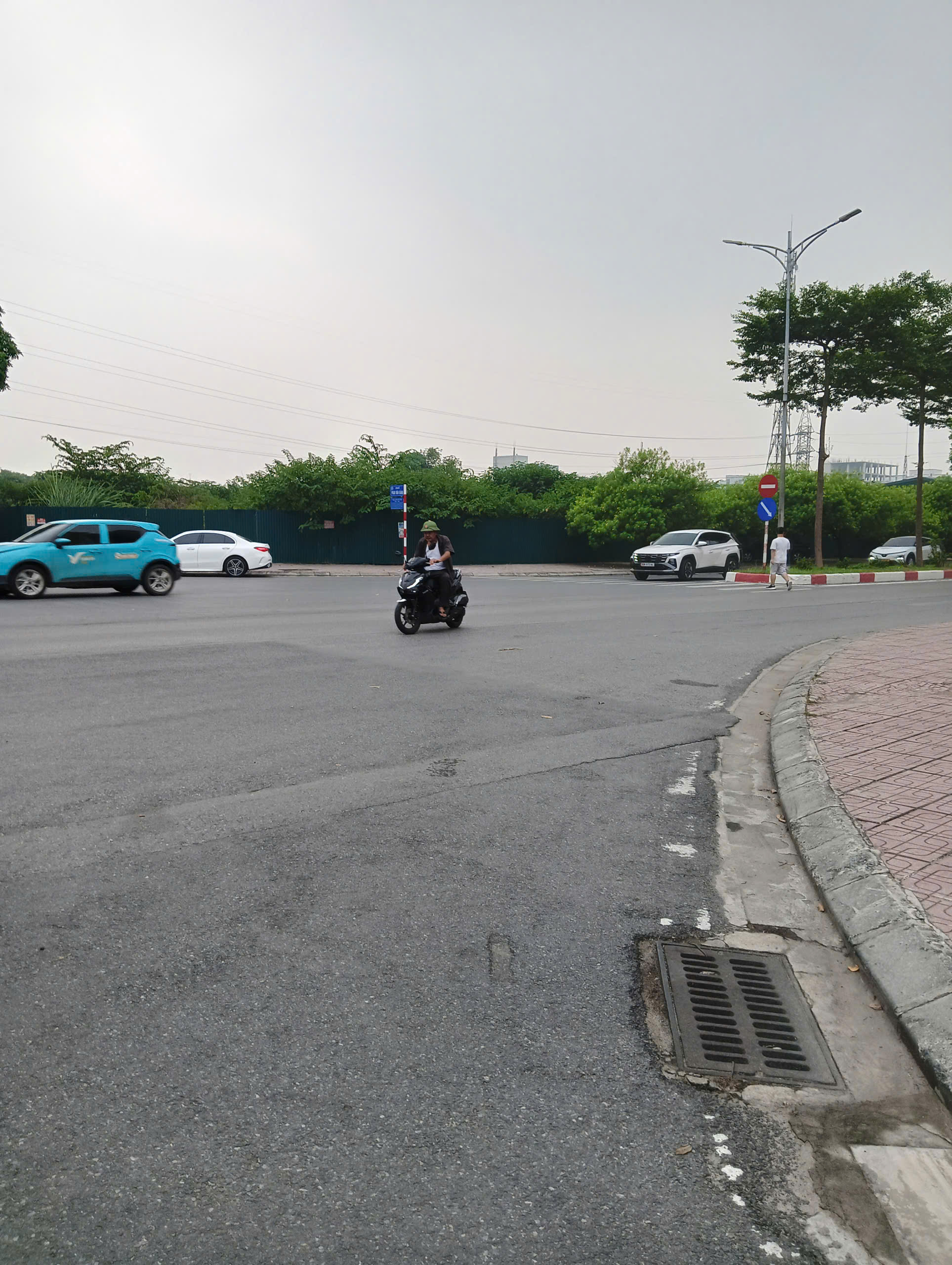 Vị trí Kim Cương nhà mặt phố Âu Cơ  tại Phường Quảng An, Quận Tây Hồ, Hà Nội.