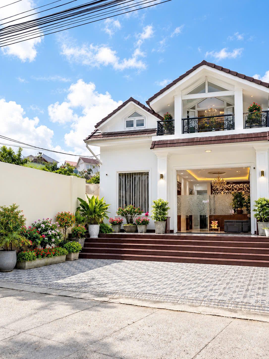 Cần sang nhượng khách sạn mặt tiền đường Hoàng Văn Thụ giá 35 triệu tại Đà Lạt Lâm Đồng