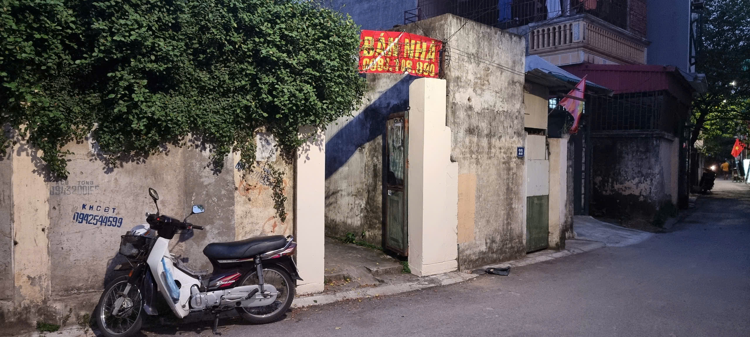 Ngõ to ô tô, gần đường lớn, cạnh công viên, gần sông, DT 62m2, số 24 Ngõ 114/2 phố Tân Phong, TP