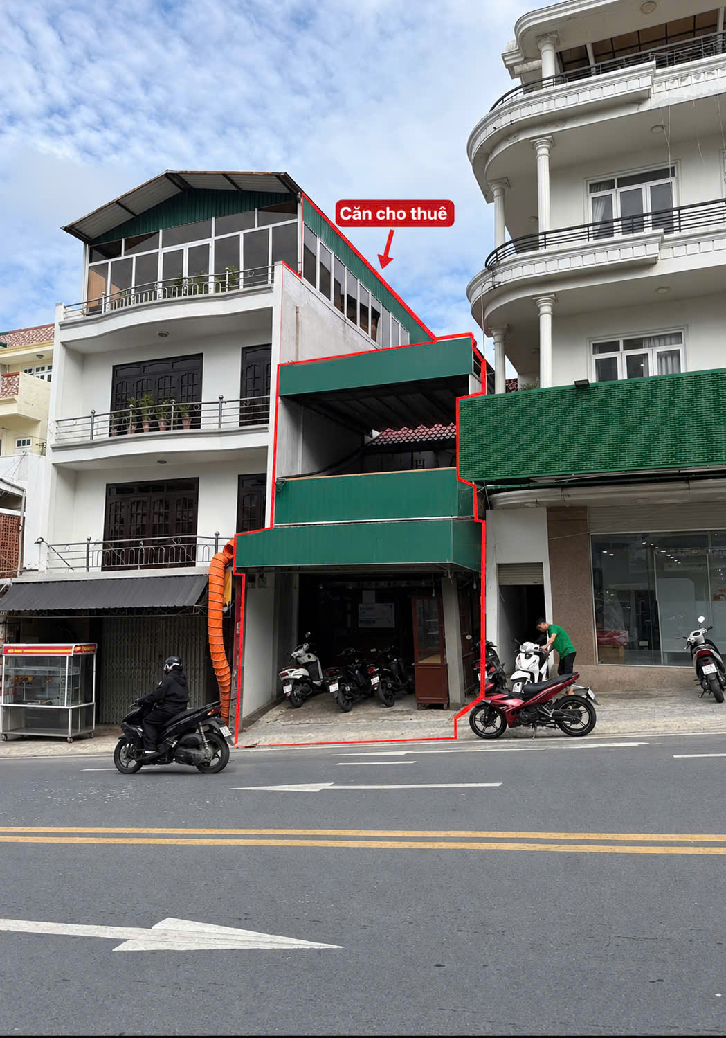 Cho thuê mặt bằng kinh doanh 2 tầng phù hợp nhiều mô hình kinh doanh giá 18 triệu đường La Sơn Phu
