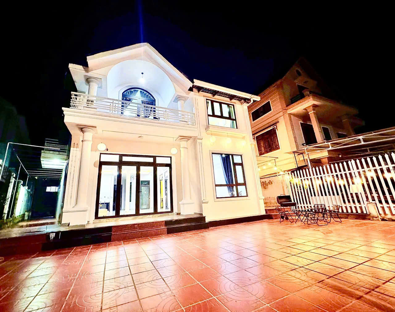 Sang nhượng homestay 8 phòng kinh doanh full nội thất giá thuê 20 triệu đường Hàn Thuyên Đà Lạt