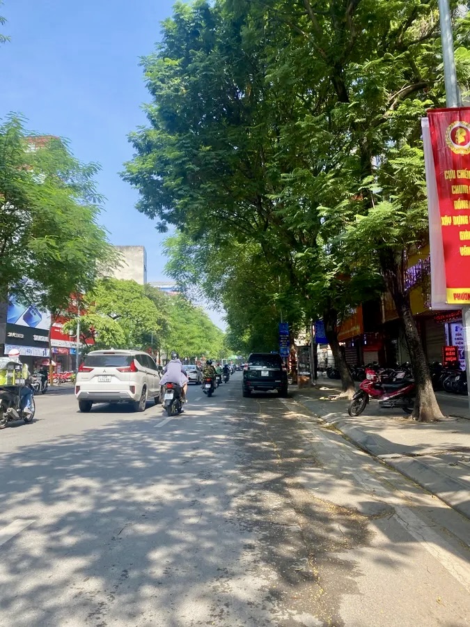 Bán nhà chính chủ Thái Hà – Trung tâm Đống Đa, 5 tầng, sổ đỏ sang tên ngay