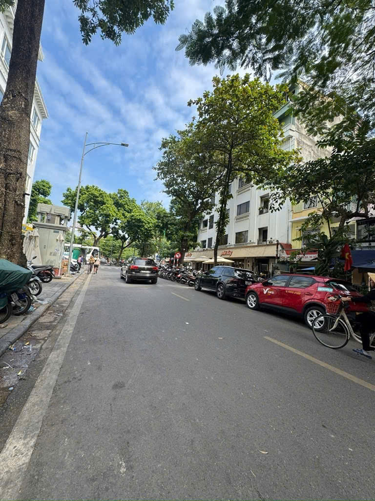 MẶT PHỐ CỔ LÒNG ĐƯỜNG Ô TÔ TRÁNH, VỈA HÈ MÊNH MÔNG, KINH DOANH VÔ ĐỐI 5 TẦNG ĐẸP NHỈNH 25 TỶ