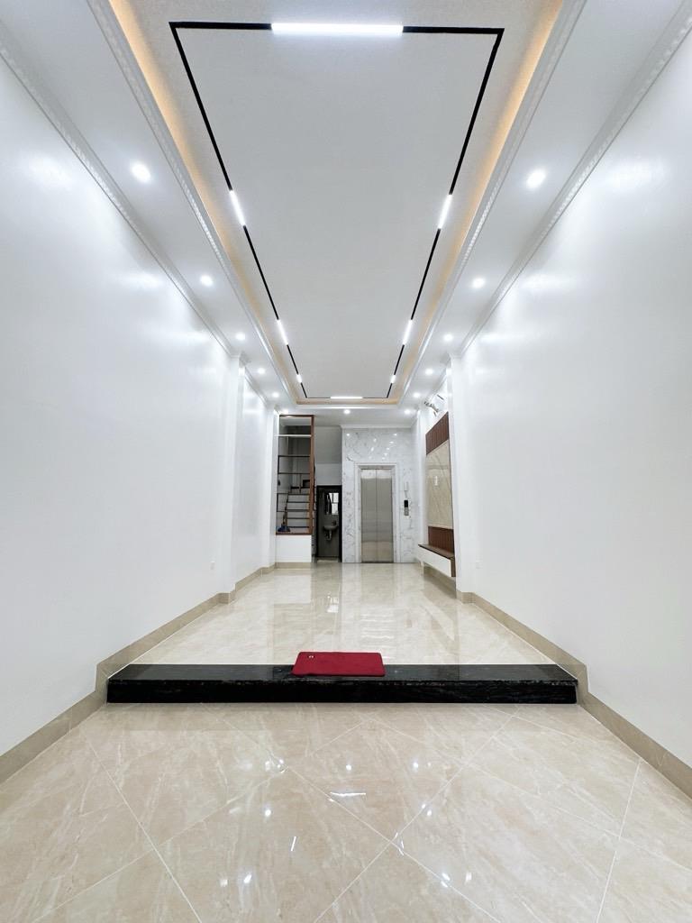 BÁN GẤP TT HOÀNG MAI NHÀ MỚI 6 TẦNG Ô TÔ ĐỖ CỬA KINH DOANH, 35M2 6 TẦNG 11.4 TỶ