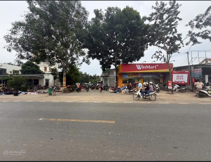 Xả lỗ lô đất Thạch Qảng, TH. Vị trí đắc địa Sát KCN, ngay đường mòn Hồ Chí Minh, Diện tích 212,4m2