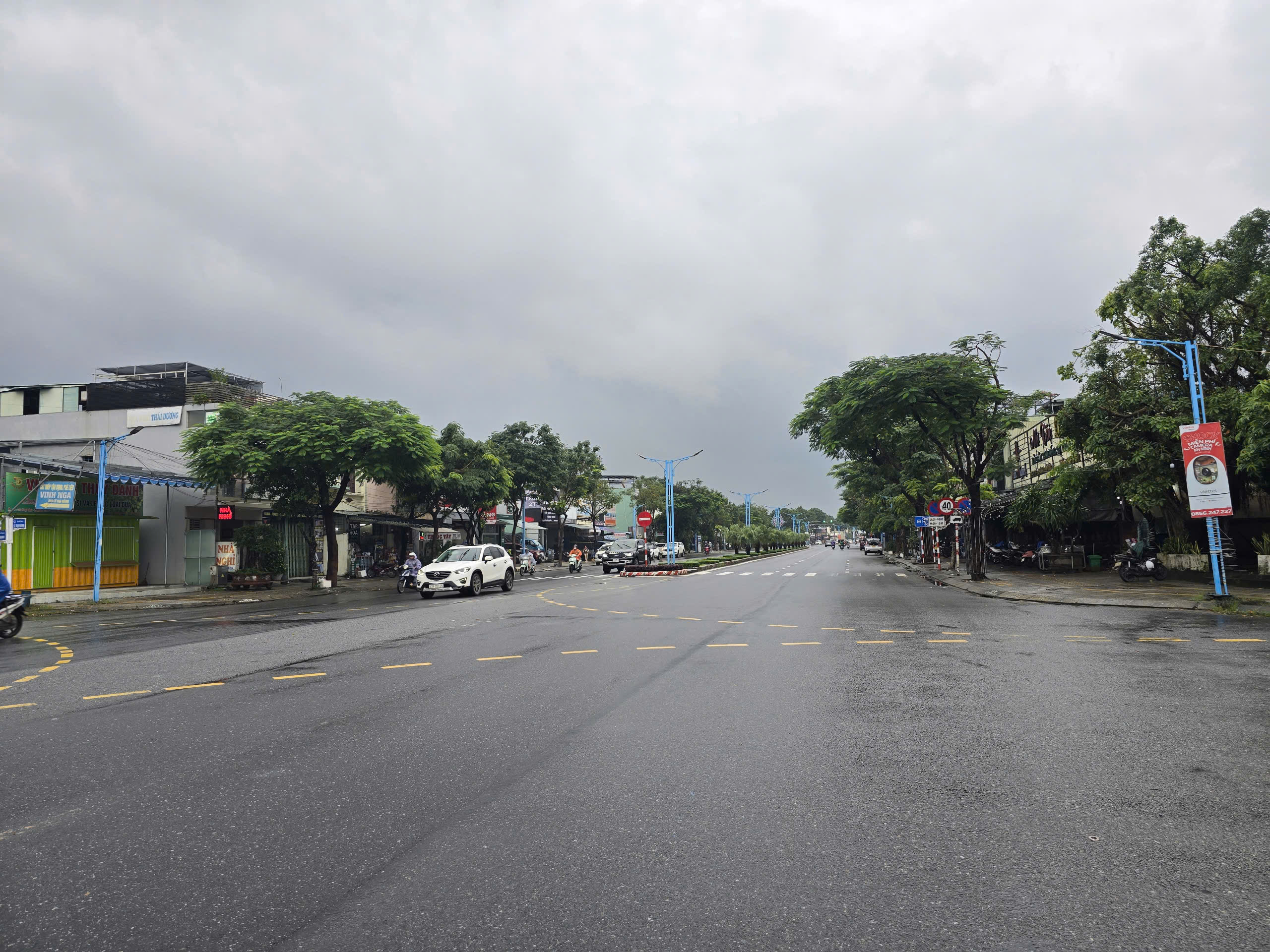 Cơ hội vàng! Đất nền Cẩm Lệ 83m2 Bình Hòa 2, Đà Nẵng. Giá 8.6 tỷ sổ đỏ. Sẵn xây 3 tầng hướng Đông.