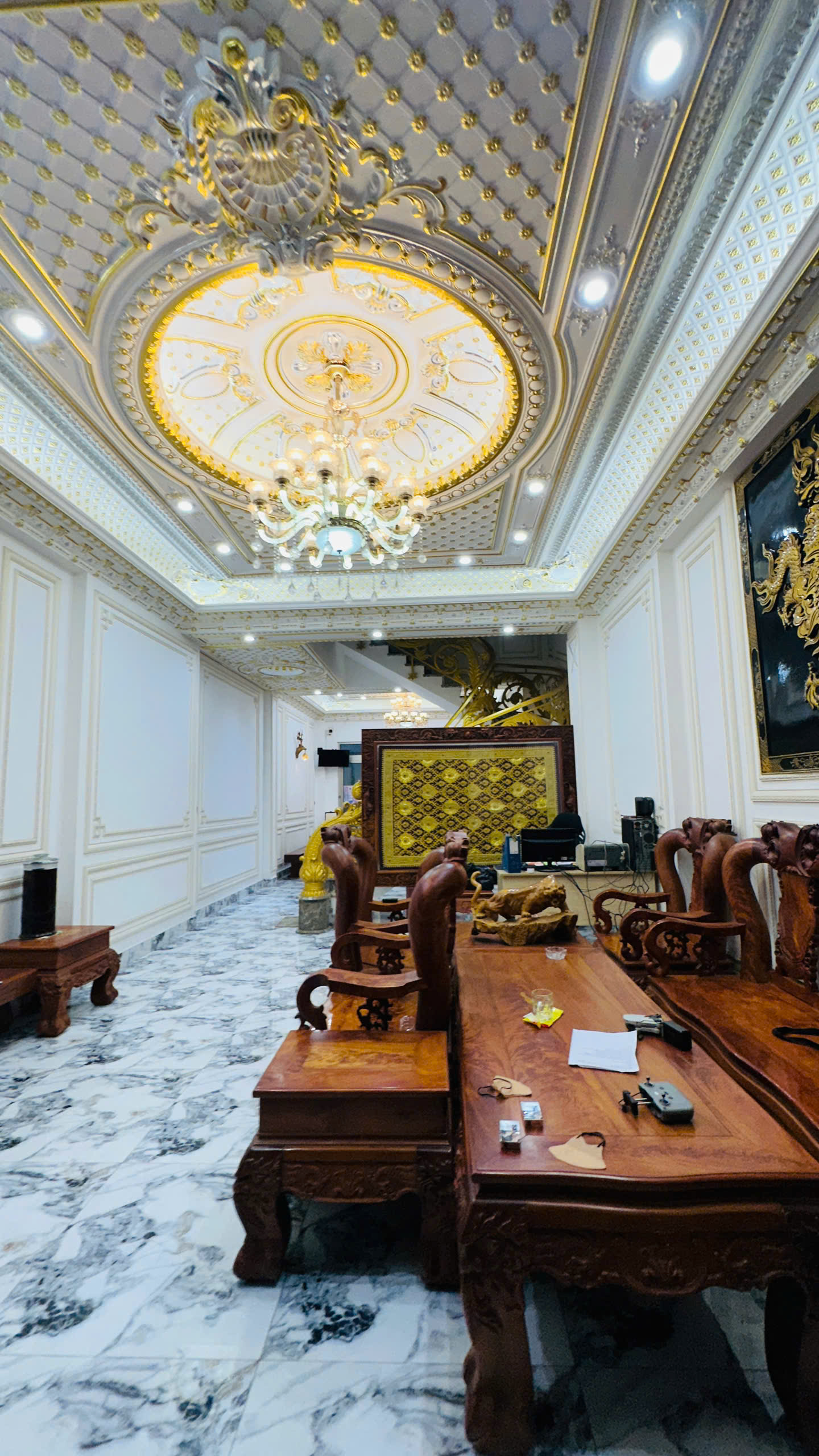 Bán gấp nhà Tân Cổ Điển mặt tiền đường Lê Thị My - Trần Văn Mười