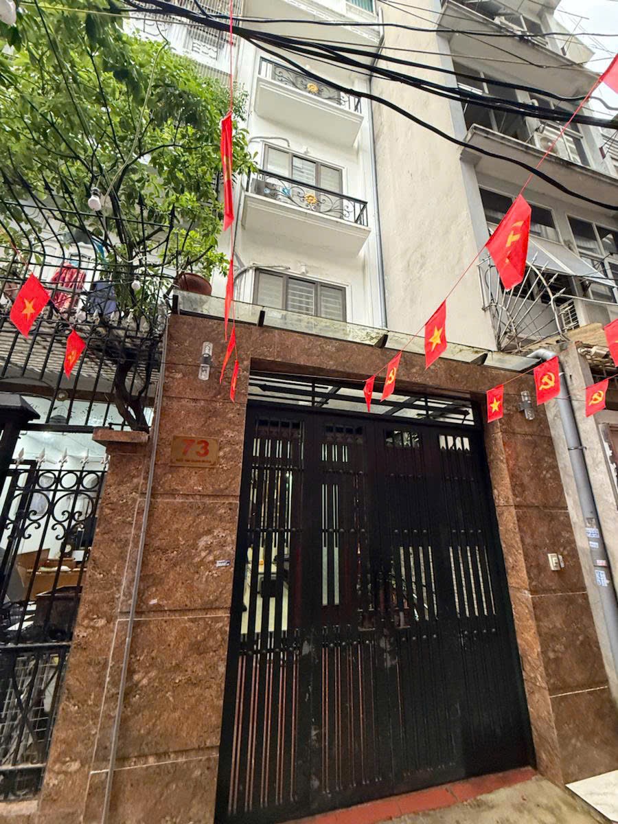 QUAN NHÂN THANH XUÂN 8.5 TỶ 35m 5 TẦNG MẶT TIỀN 3,8m NGÕ THÔNG NHÀ MỚI THOÁNG TRƯỚC SAU